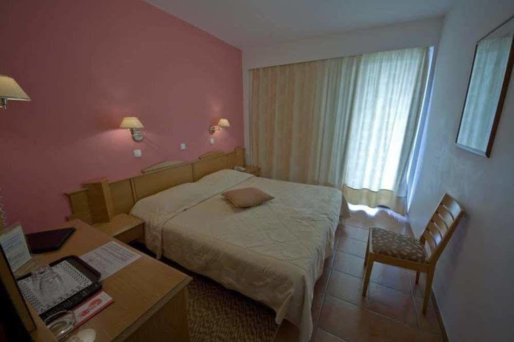 Apollon Hotel Tolo Ngoại thất bức ảnh
